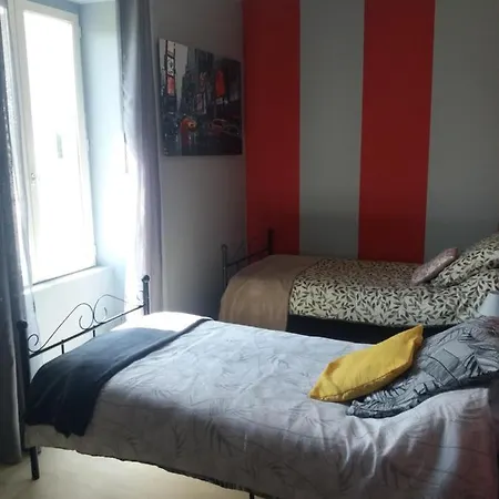 Gite Les Genets Le Vigeant Exterior photo